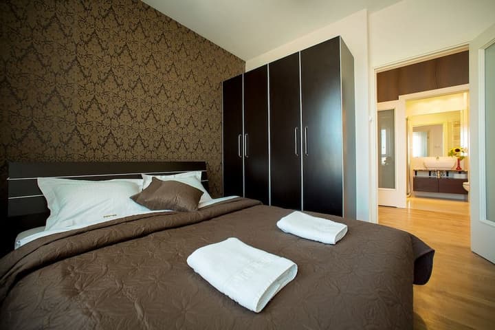 PLATINUM TOWERS HOTEL APARTMENTS