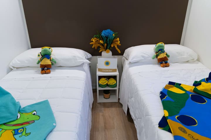 CLUB DEL SOLE STORK FAMILY COLLECTION