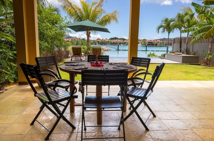 JA ENCHANTED WATERFRONT VILLAS SEYCHELLES