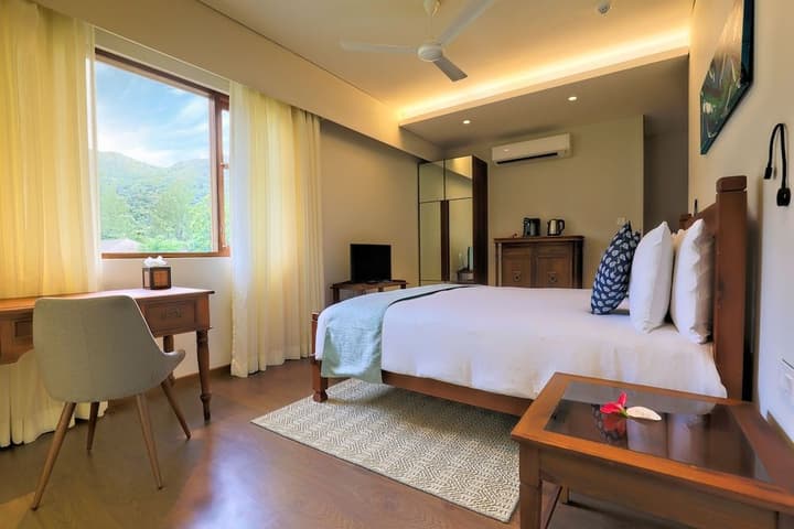 JA ENCHANTED WATERFRONT VILLAS SEYCHELLES