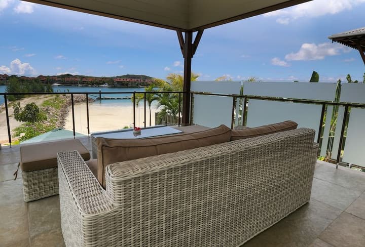 JA ENCHANTED WATERFRONT VILLAS SEYCHELLES