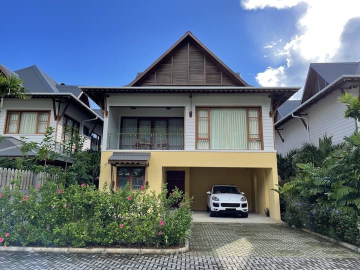 JA ENCHANTED WATERFRONT VILLAS SEYCHELLES