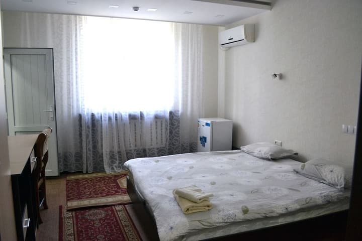 APPLE HOSTEL