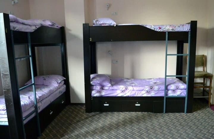 APPLE HOSTEL