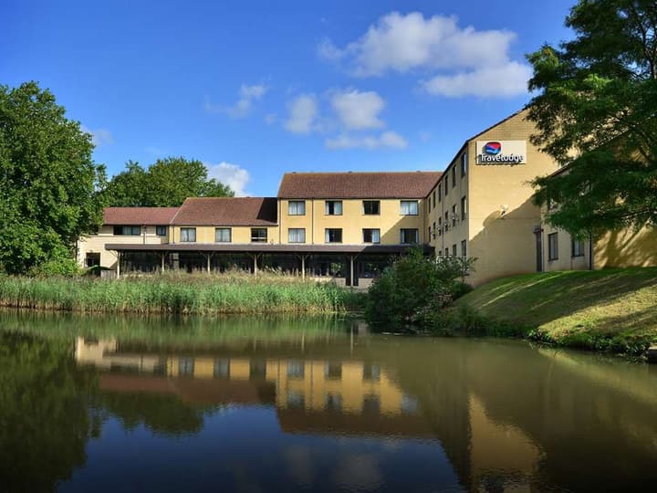 TRAVELODGE BATH WATERSIDE