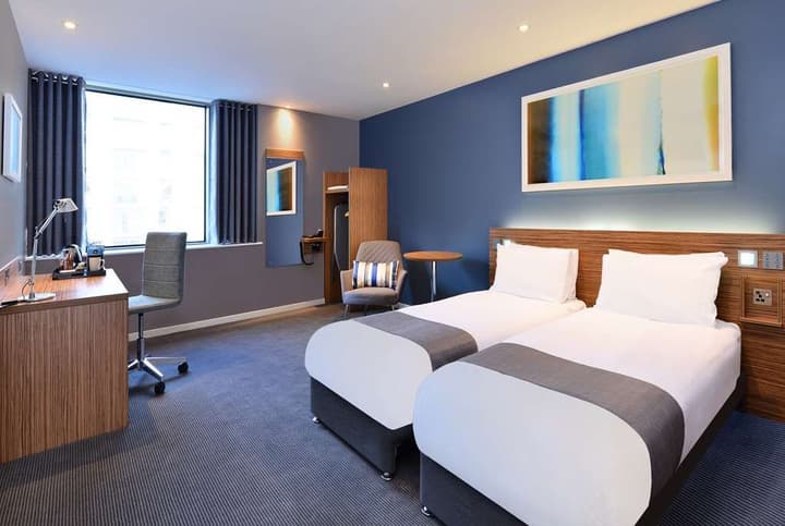 TRAVELODGE BATH WATERSIDE
