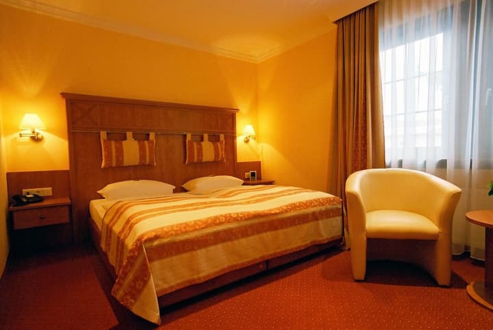 HOTEL SCHICK