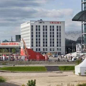 MEININGER HOTEL BERLIN CENTRAL STATION