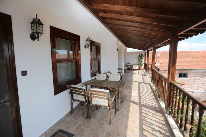 AKROPOLIS GUEST HOUSE