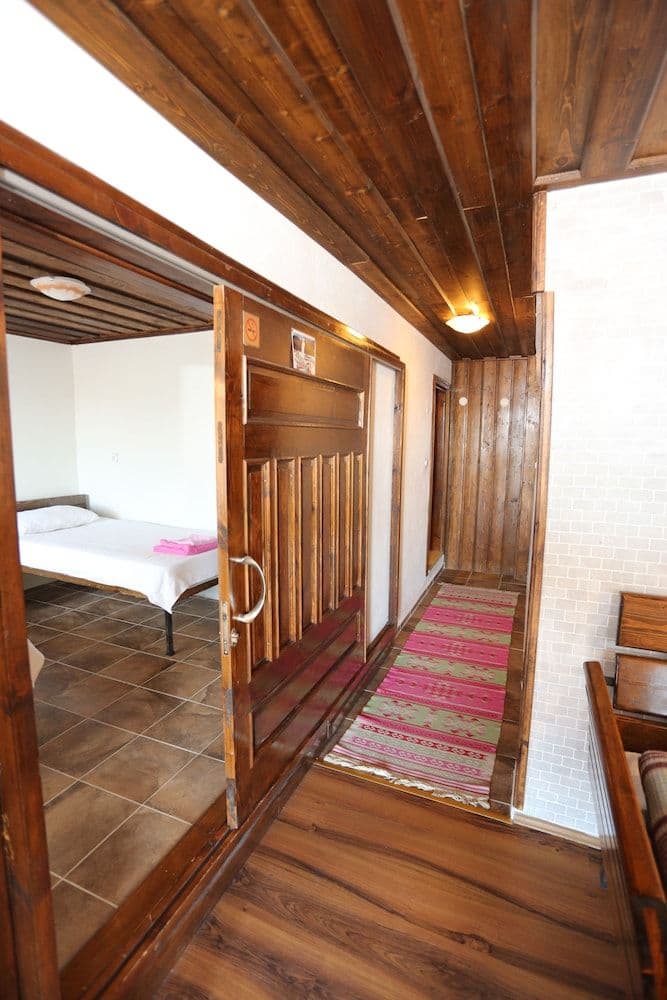 AKROPOLIS GUEST HOUSE