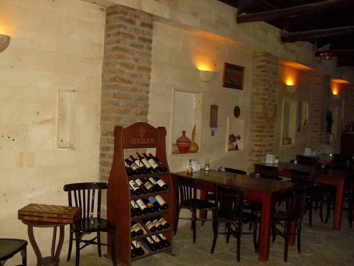 AKROPOLIS GUEST HOUSE