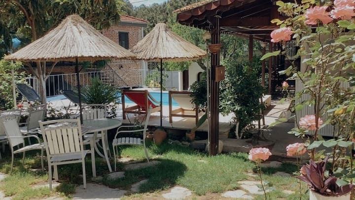 AKROPOLIS GUEST HOUSE