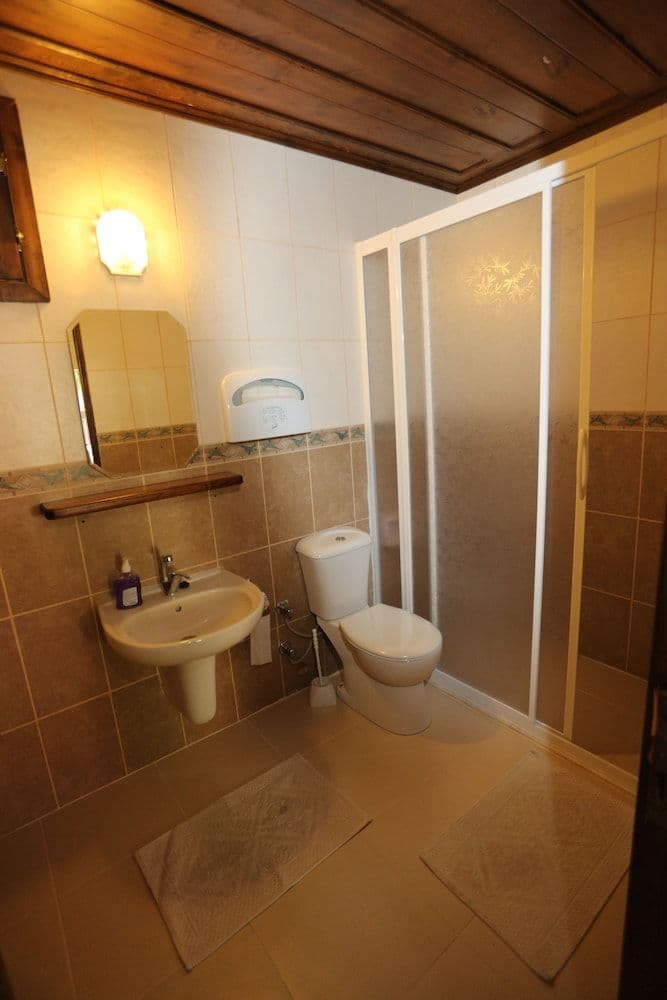 AKROPOLIS GUEST HOUSE