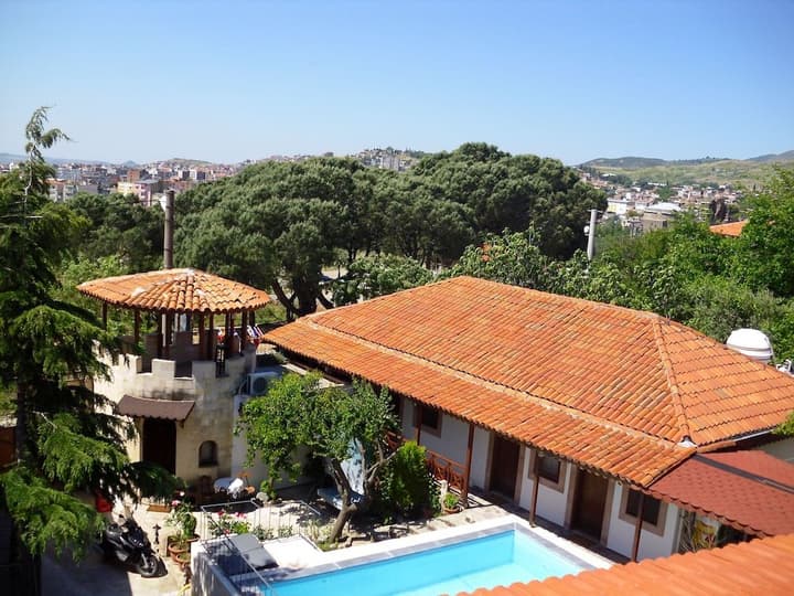 AKROPOLIS GUEST HOUSE