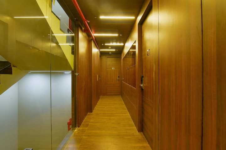 FABHOTEL EROS 282