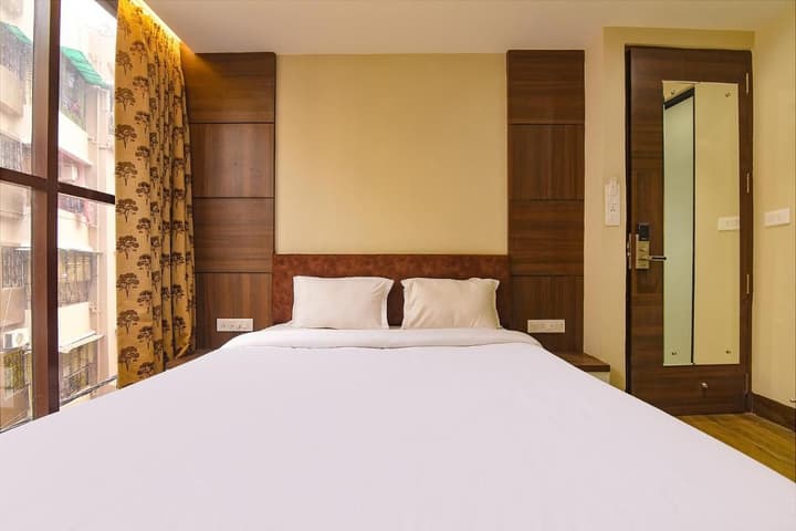 FABHOTEL EROS 282