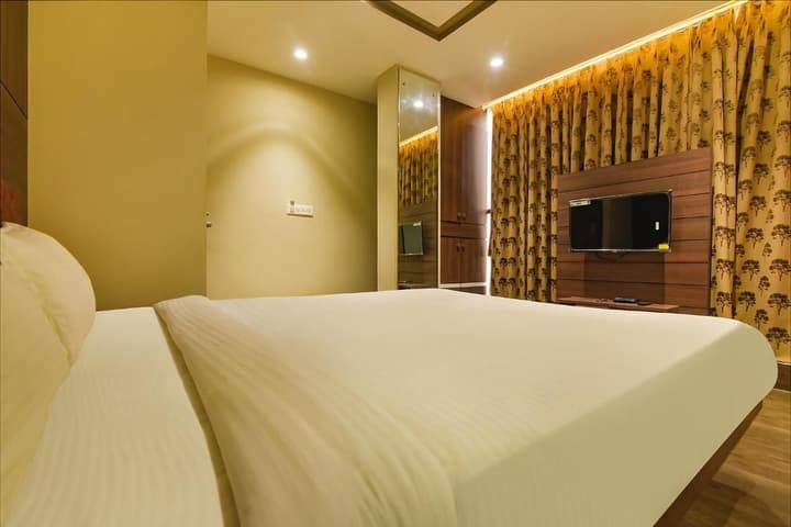 FABHOTEL EROS 282