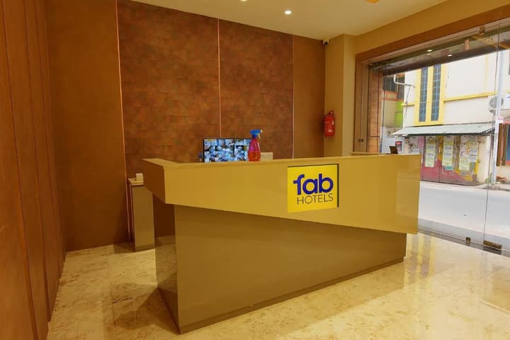 FABHOTEL EROS 282