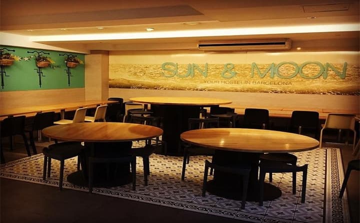 SUN & MOON HOSTEL