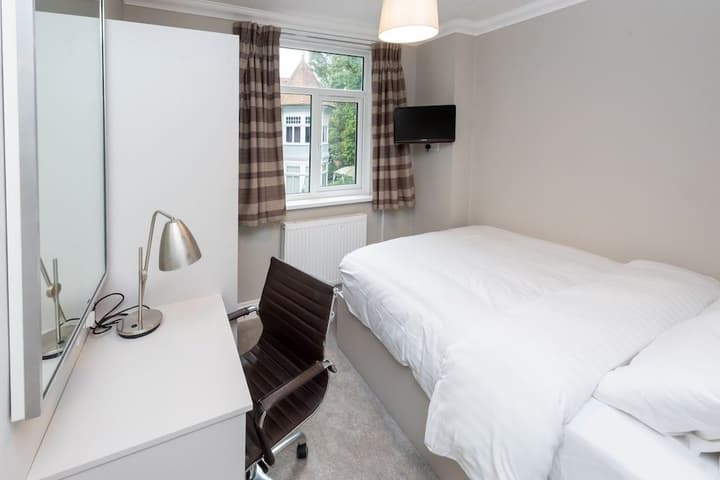 UNO HOTEL HEATHROW WINDSOR