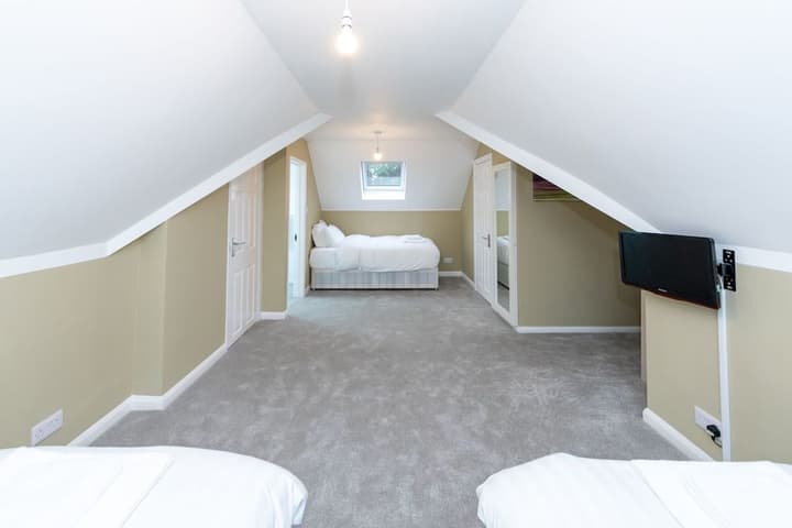 UNO HOTEL HEATHROW WINDSOR
