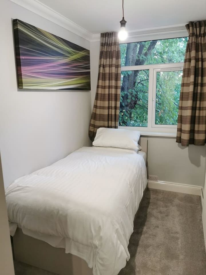 UNO HOTEL HEATHROW WINDSOR
