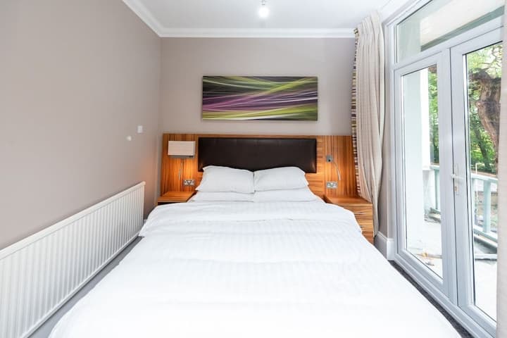 UNO HOTEL HEATHROW WINDSOR