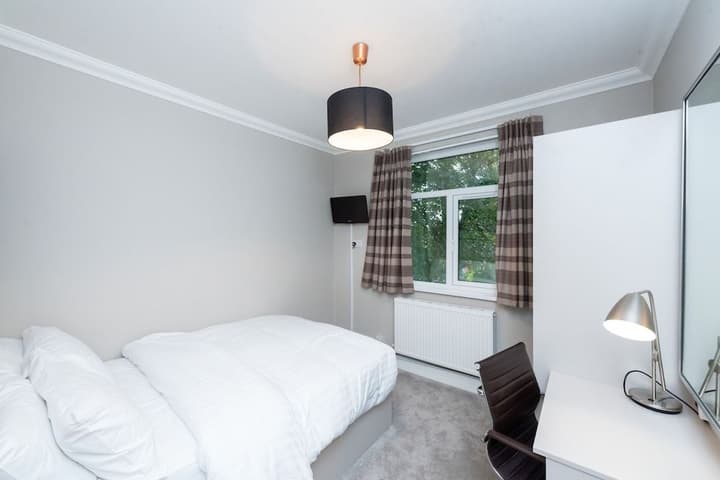 UNO HOTEL HEATHROW WINDSOR