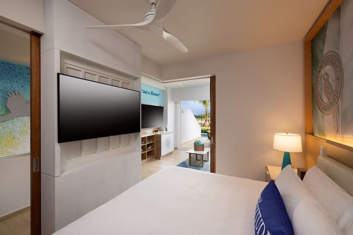MARGARITAVILLE BEACH RESORT CAP CANA WAVE —AN ALL-INCLUSIVE EXPERIENCE FOR ALL