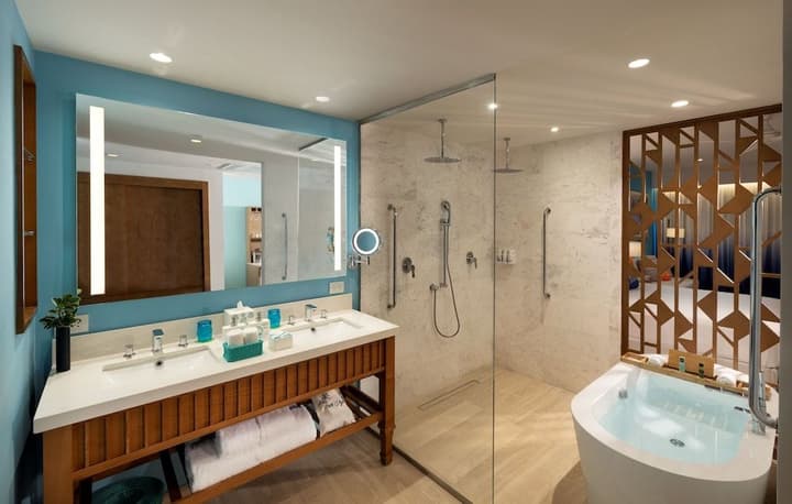 MARGARITAVILLE BEACH RESORT CAP CANA WAVE —AN ALL-INCLUSIVE EXPERIENCE FOR ALL