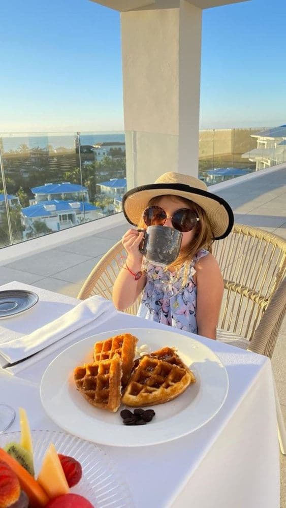 MARGARITAVILLE BEACH RESORT CAP CANA WAVE —AN ALL-INCLUSIVE EXPERIENCE FOR ALL