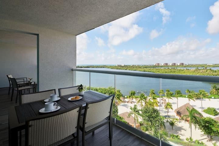 THE WESTIN CANCUN RESORT VILLAS & SPA