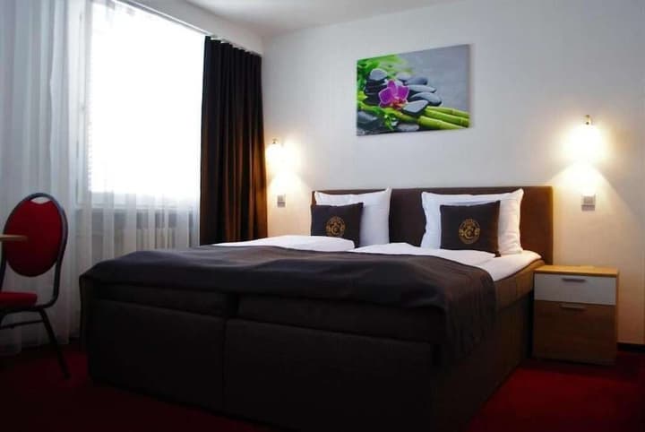 HOTEL CONTINENTAL