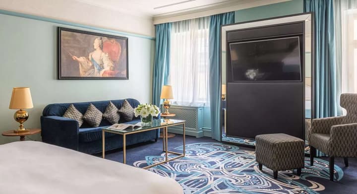 COSMOS SELECTION SAINT-PETERSBURG NEVSKY ROYAL HOTEL