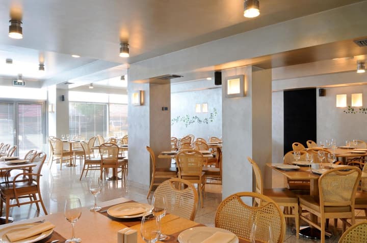 Maniatis Hotel
