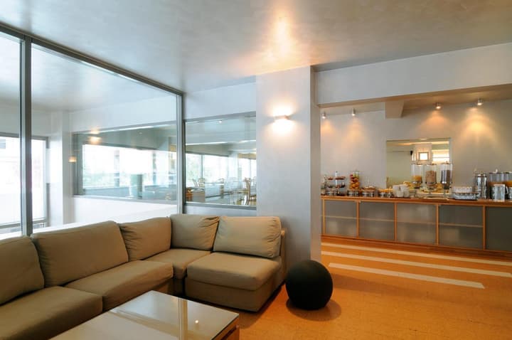 Maniatis Hotel