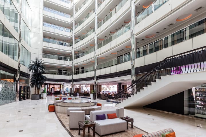 Holiday Inn Dubai Al Barsha