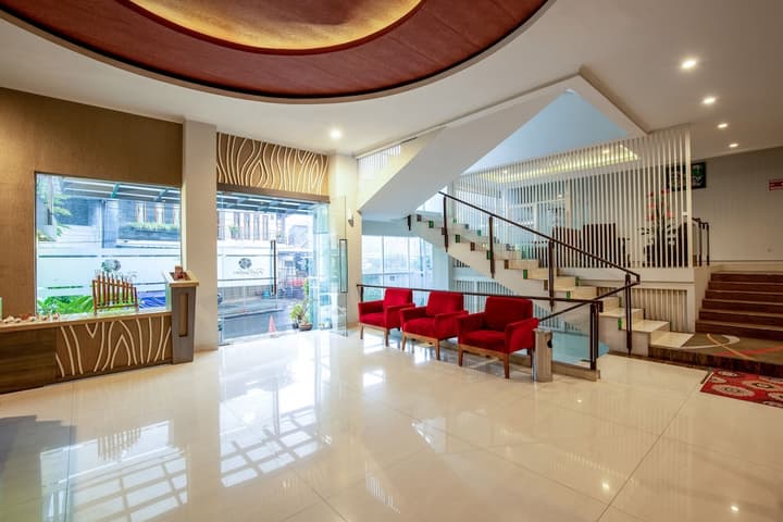 Raffleshom Hotel