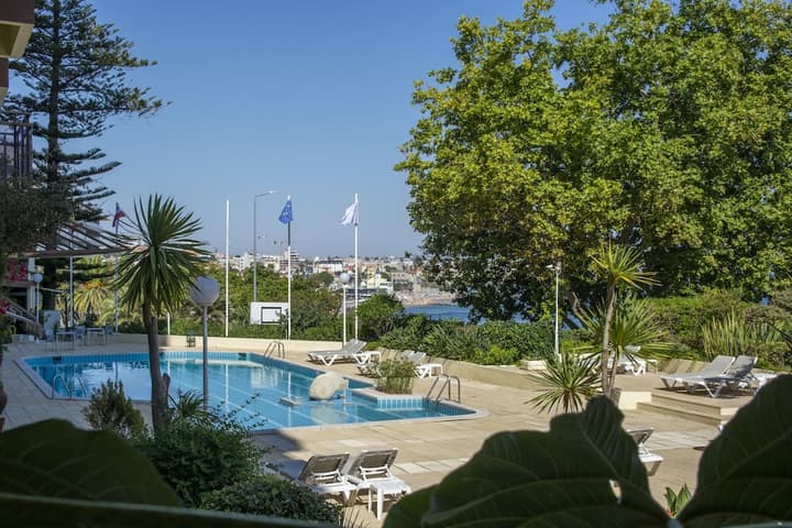ESTORIL EDEN