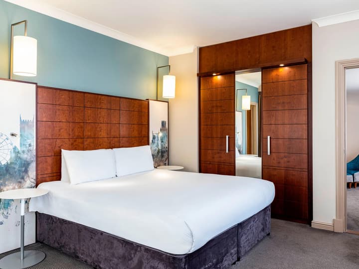 Mercure Bristol Holland House