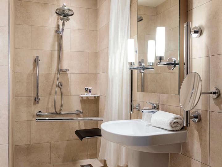 Mercure Bristol Holland House