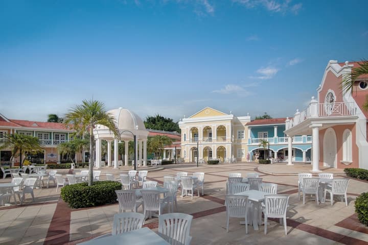 Bahia Principe Escape Bouganville - Adults Only