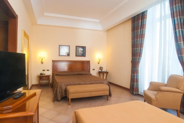 Le Cheminee Business Hotel