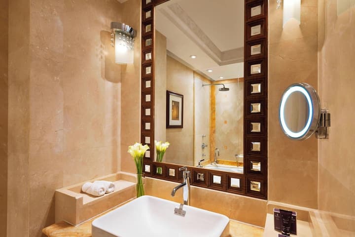 Al Bustan Palace A Ritz-Carlton Hotel