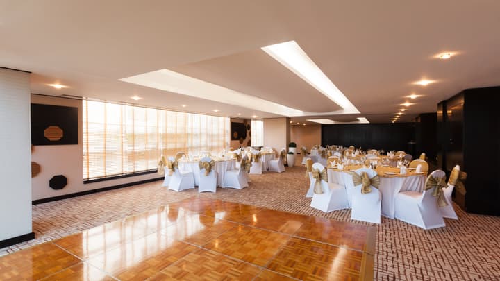 Holiday Inn Dubai Al Barsha