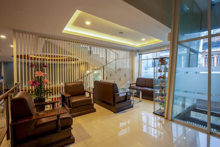 Raffleshom Hotel