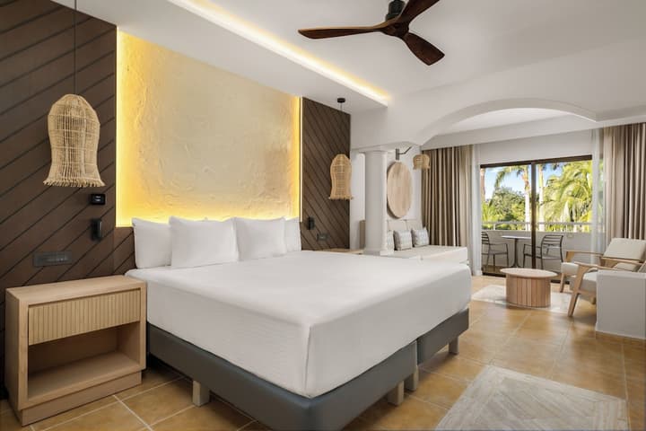 Bahia Principe Escape Tequila