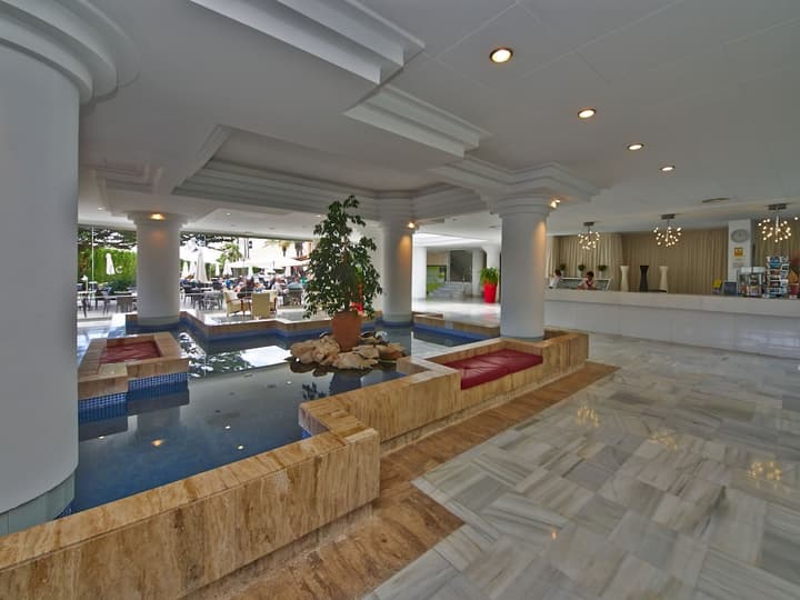 Illot Suites & Spa