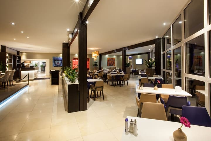 CENTRO HOTEL AYUN