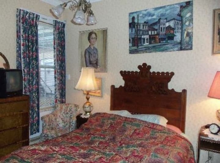 Pimblett's Downtown Toronto B&B